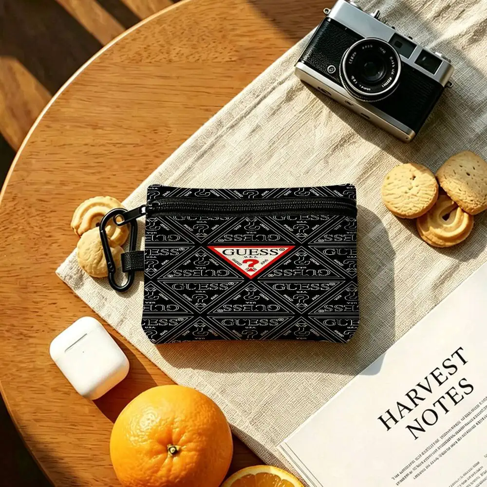 Blak G-Guess-s Logo Lightweight Oxford Fabric Coin Purse Carabiner Hook Design Mini Card Key Organizer Bag