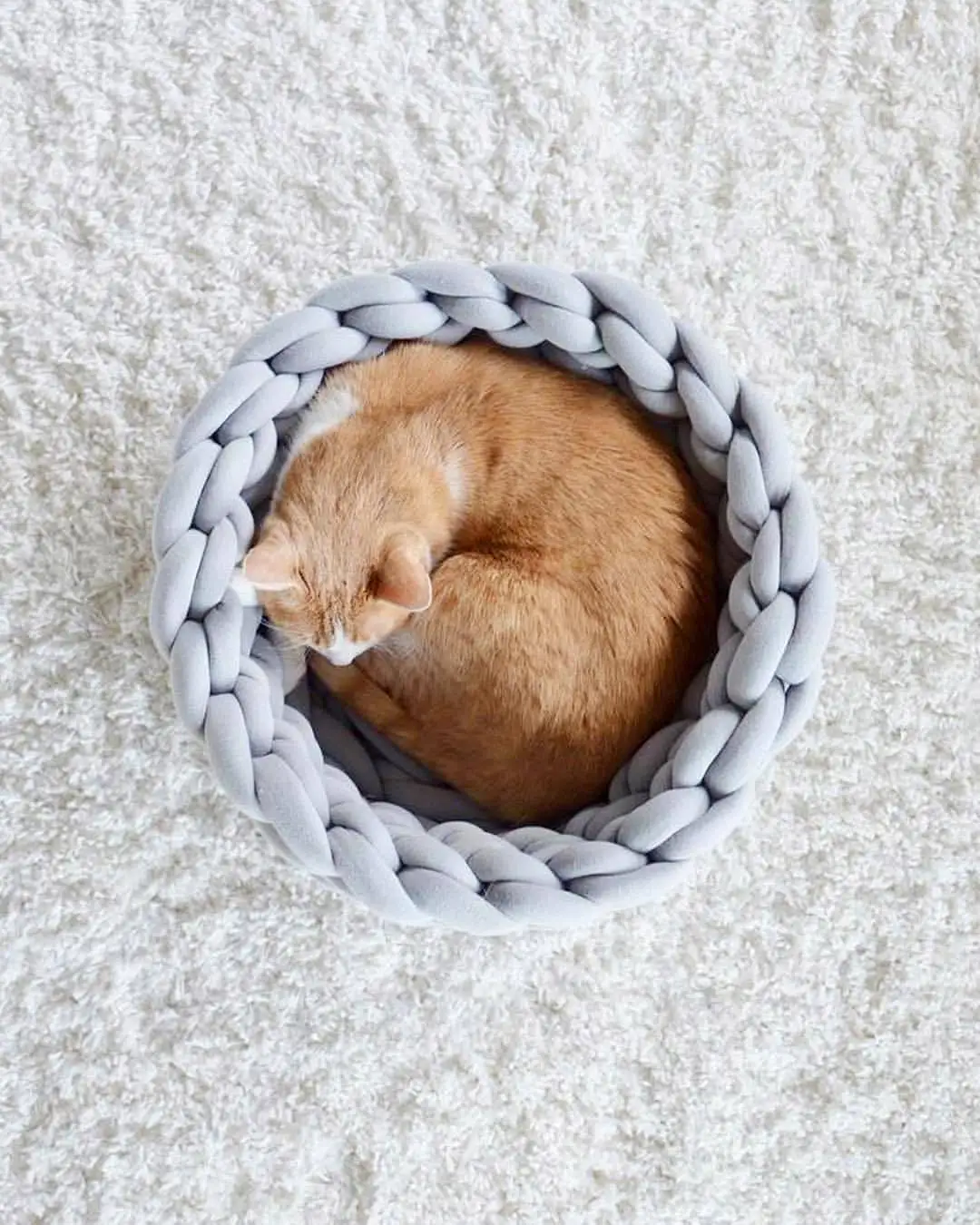 Super Cat Bed Warm Sleeping Cat Nest Soft Long Weave Strap Pet Dog Bed for Dogs Basket Cushion Cat Bed Cat Mat Animals Sleeping