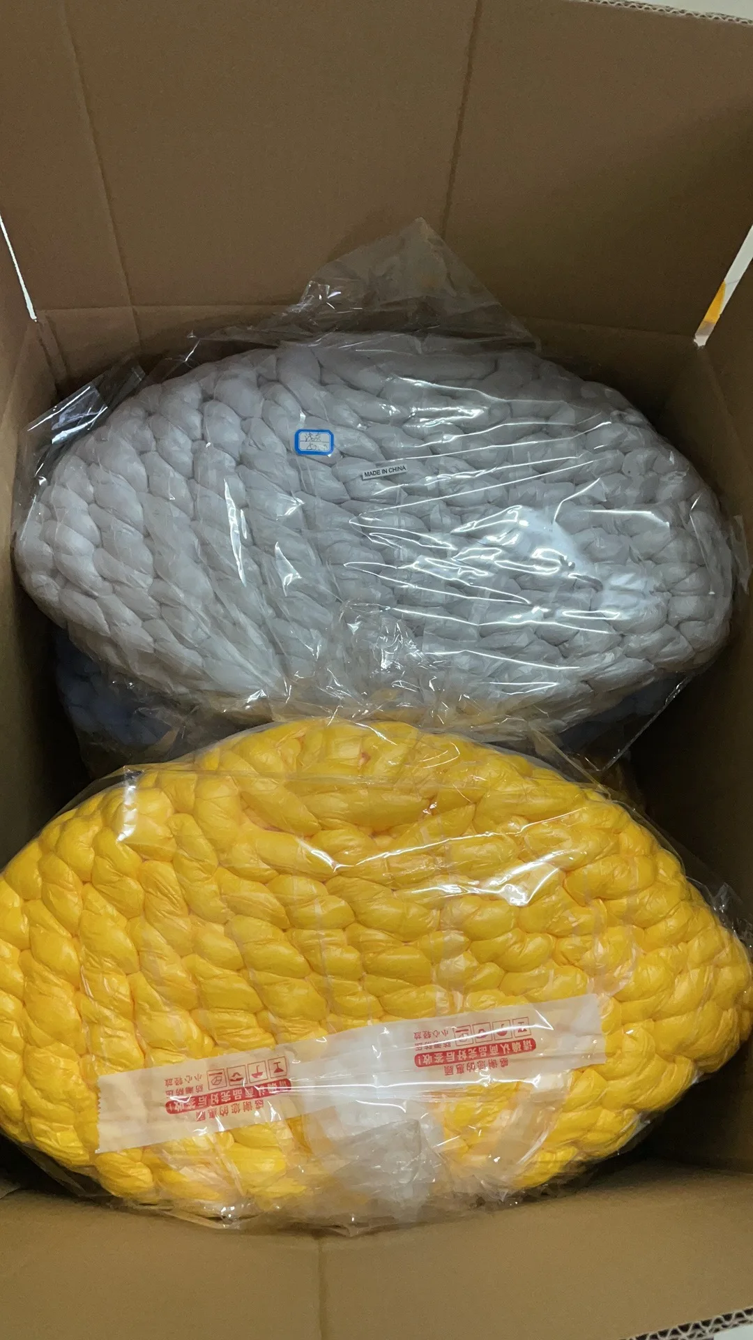 Super Cat Bed Warm Sleeping Cat Nest Soft Long Weave Strap Pet Dog Bed for Dogs Basket Cushion Cat Bed Cat Mat Animals Sleeping