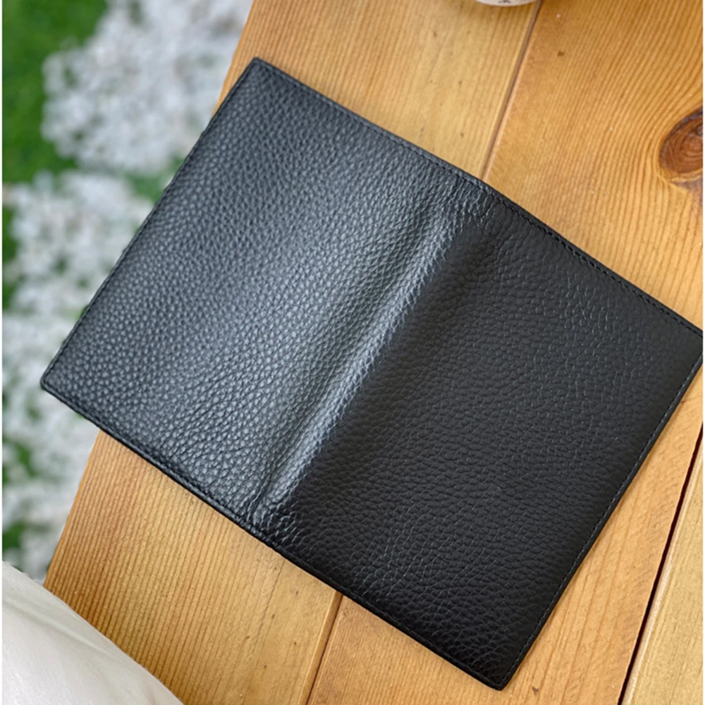 100% Cowhide Passport Holder Factory Genuine Leather Engrave Letters Men Women Passport Cover Customized Name Travel Card Wallet