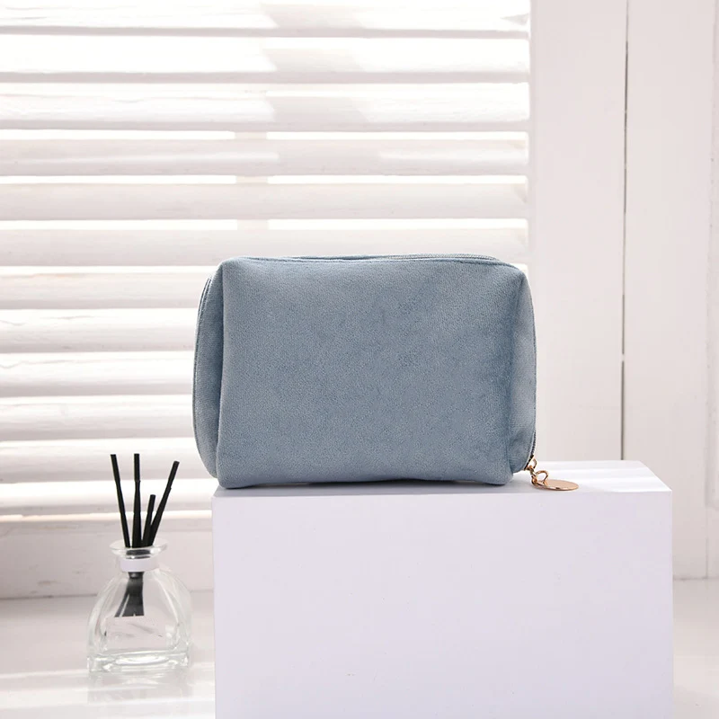 Women's Cosmetic Bag Zipper Velvet Letter Embroidery Solid Make Up Pouch for Cosmetics Toiletry Case Female Make Up Bags