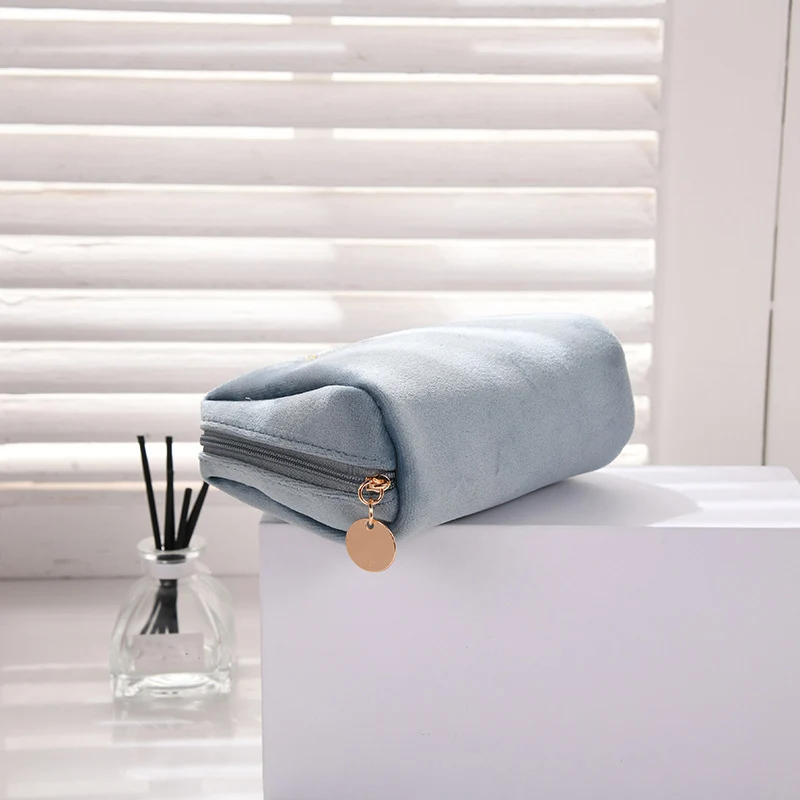 Women's Cosmetic Bag Zipper Velvet Letter Embroidery Solid Make Up Pouch for Cosmetics Toiletry Case Female Make Up Bags