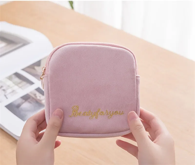 Women's Cosmetic Bag Zipper Velvet Letter Embroidery Solid Make Up Pouch for Cosmetics Toiletry Case Female Make Up Bags