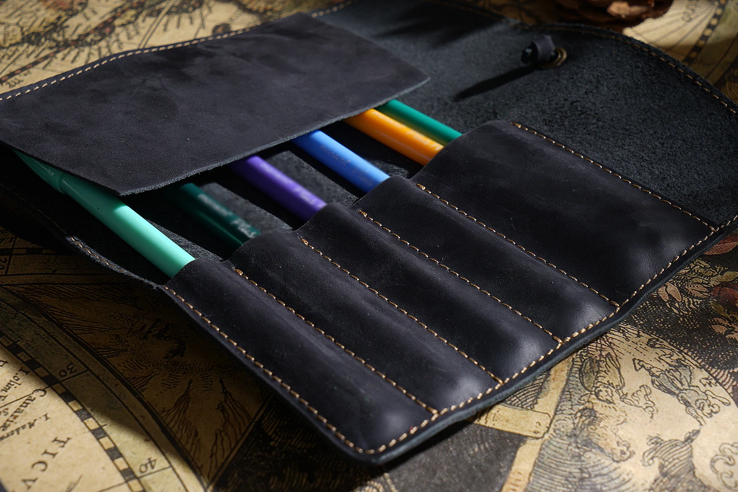 Retro Leather Pen Curtain Simple Pencil Case Roll Up Pen Curtain Makeup Brush Pouch Stationery Storage Bag School Office