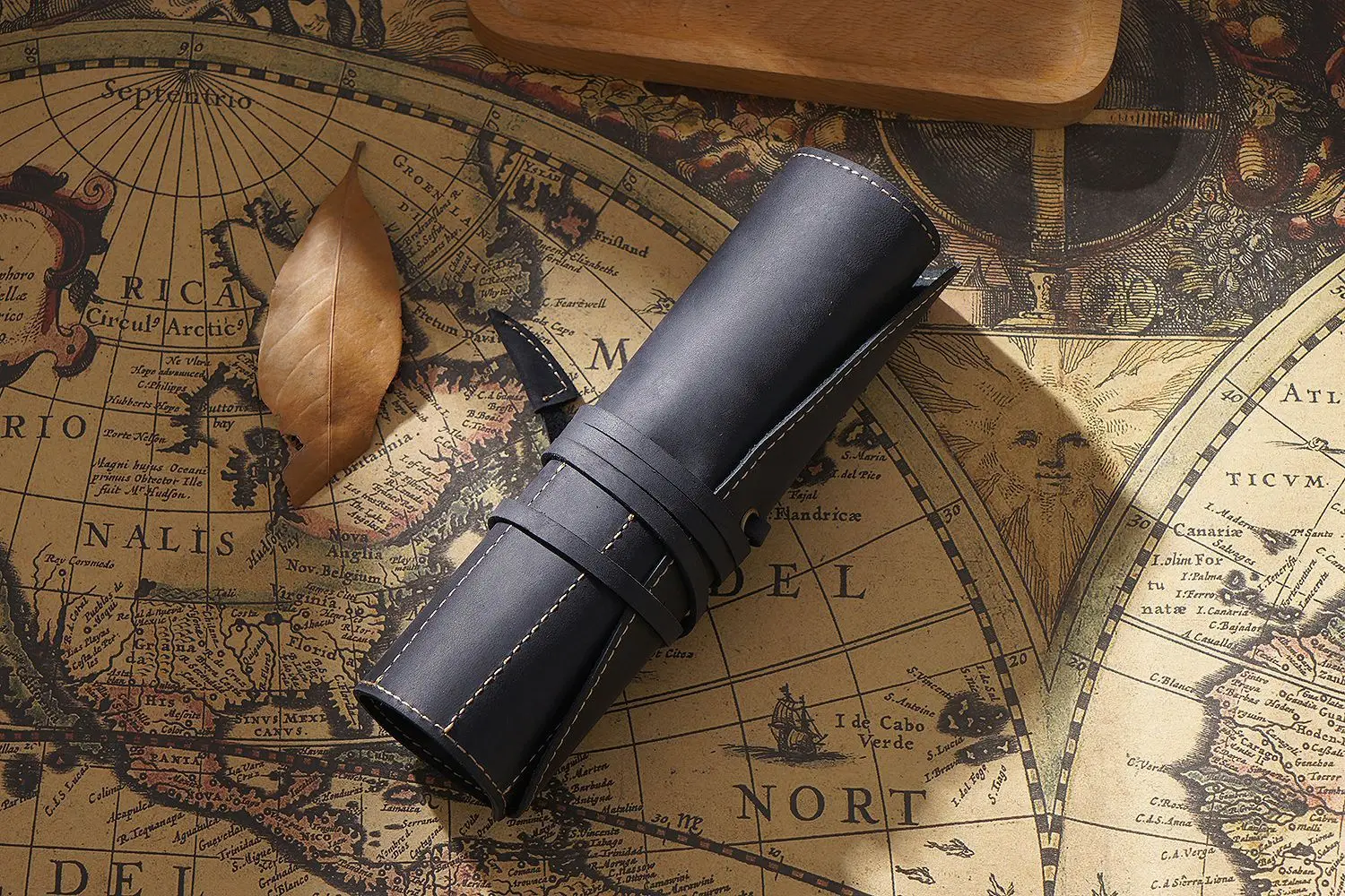 Retro Leather Pen Curtain Simple Pencil Case Roll Up Pen Curtain Makeup Brush Pouch Stationery Storage Bag School Office