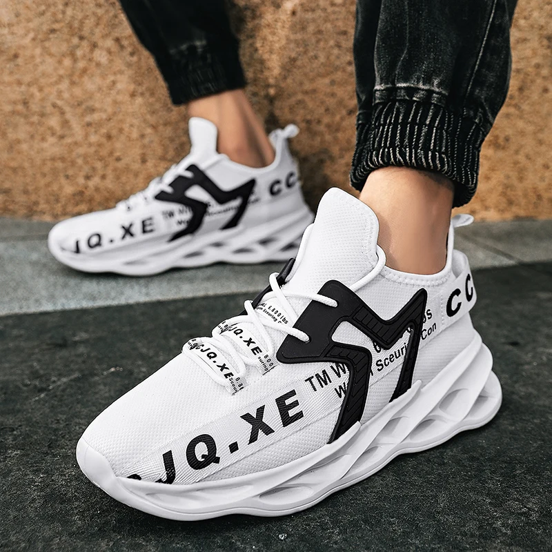 MAEDEF 2024 Men Running Sneakers Lightweight Sport Shoes Classical Mesh Breathable Casual Shoes Male Fashion Moccasins Sneakers
