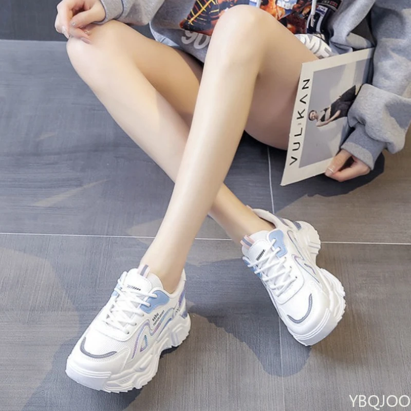 Large Size Autumn Fashion Breathable Lightweight Casual Comfortable Women's Shoes Versatile Flat Bottom Women's Sports Dad Shoes