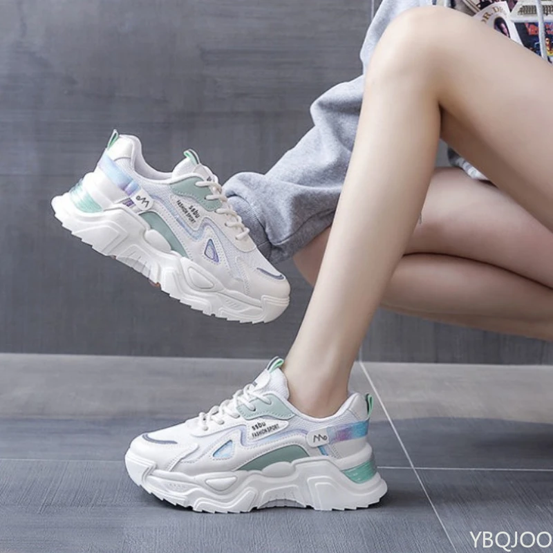 Large Size Autumn Fashion Breathable Lightweight Casual Comfortable Women's Shoes Versatile Flat Bottom Women's Sports Dad Shoes