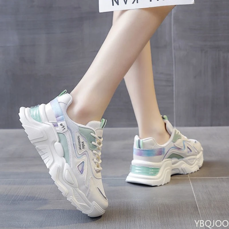 Large Size Autumn Fashion Breathable Lightweight Casual Comfortable Women's Shoes Versatile Flat Bottom Women's Sports Dad Shoes