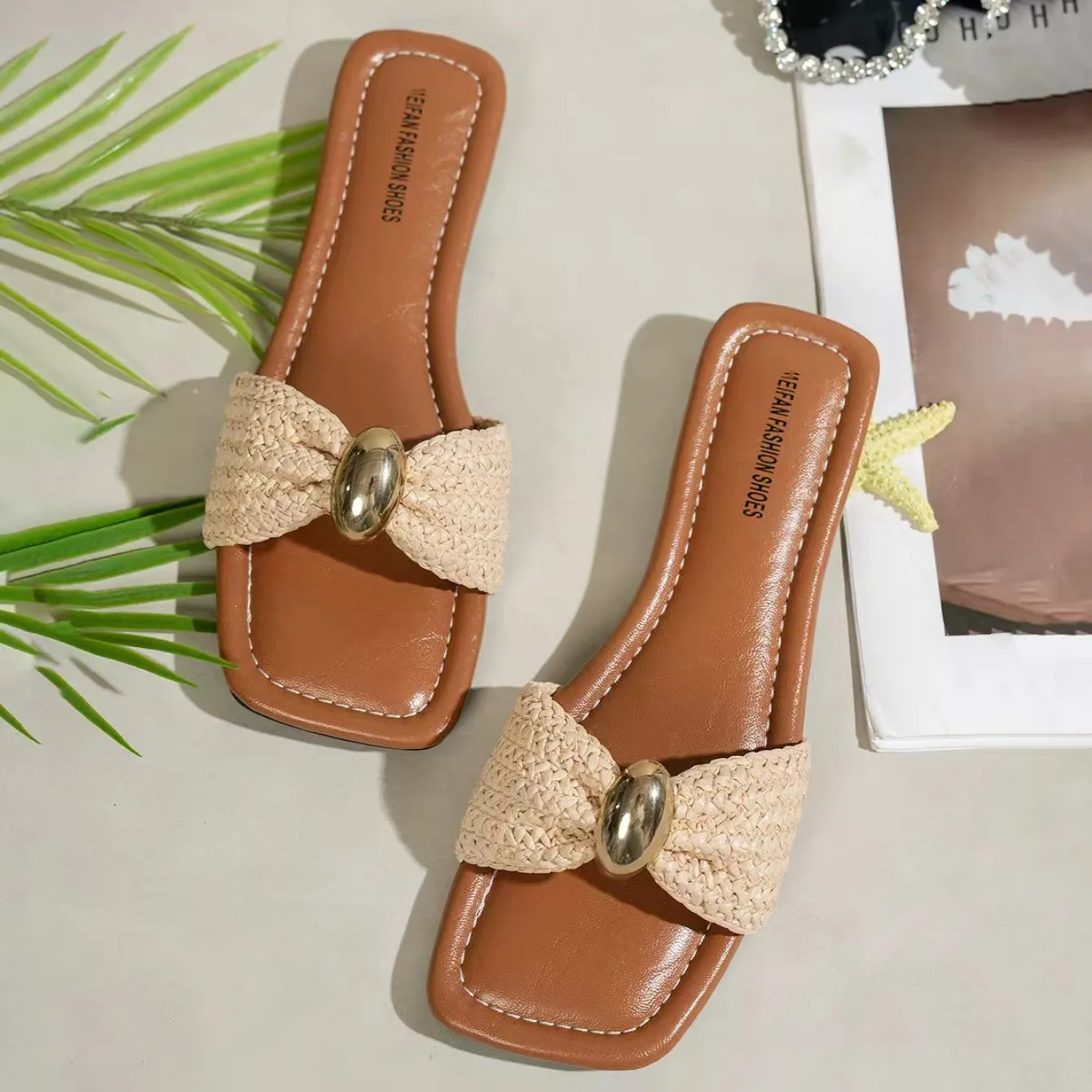 New Summer Women Slippers Bow Designer Shoes Fashionable Comfortable Casual Slippers Outdoor Non Slip Flat Sandals Slides Women