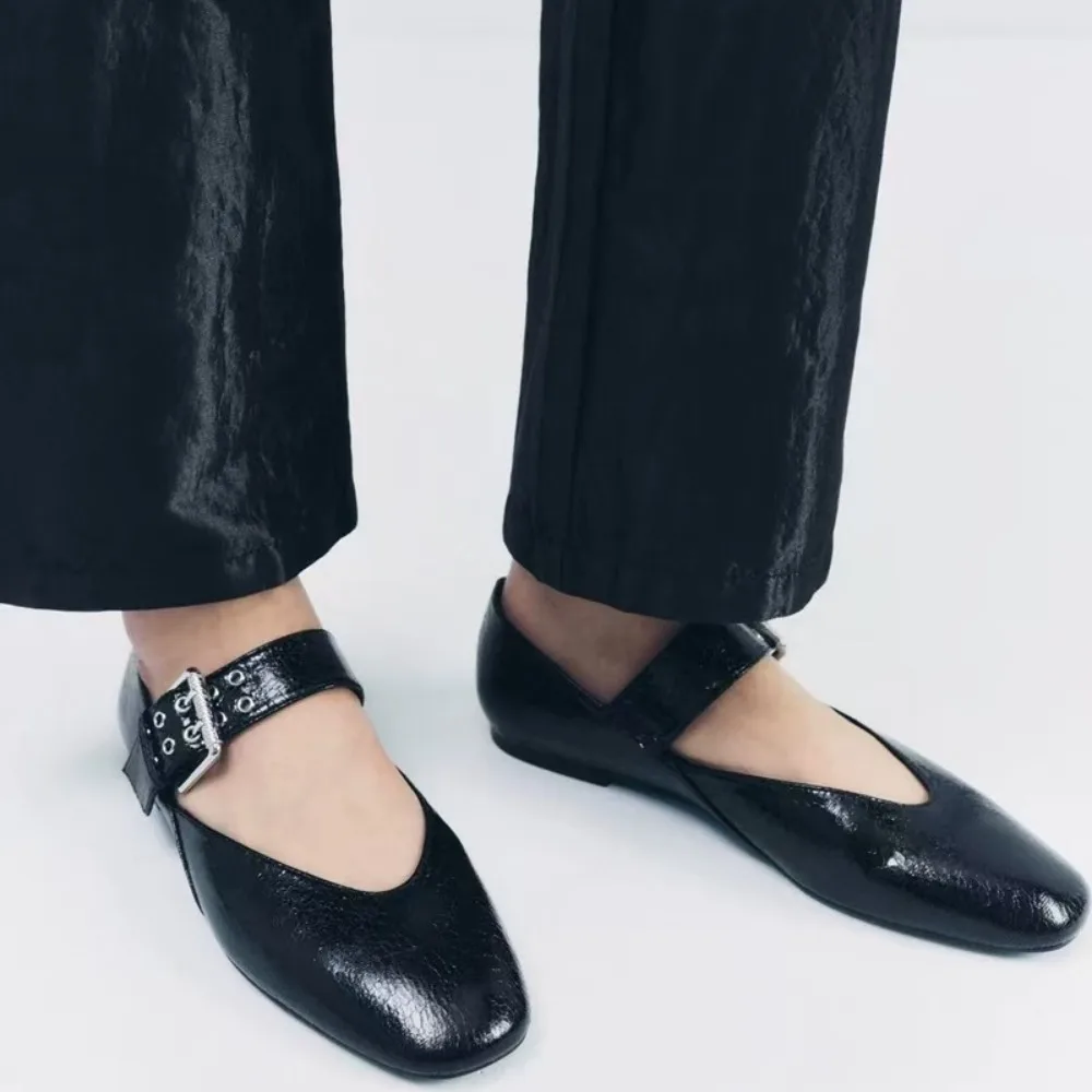 Spring 2026 Women's Flat Shoes Black Buckle Decorated Leopard Print Ballet Style Fashionable Korean Version Single Shoes