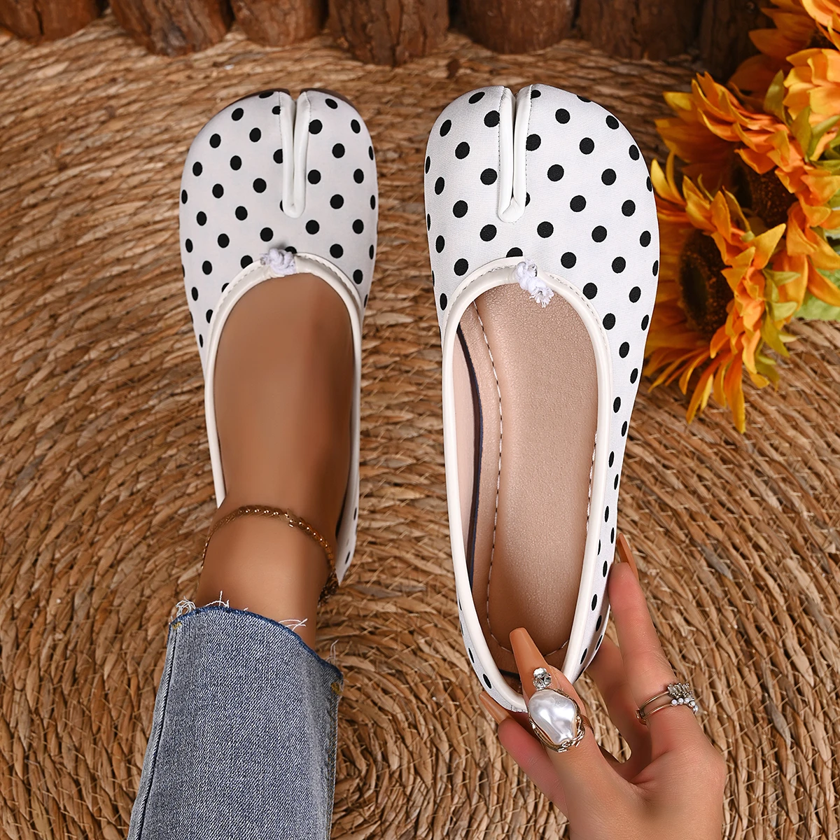 Korean Style Horse-Shoe Split-Toe Women's Shallow Mouth Single Shoes New Slip-On Pig's Trotters Versatile Grandma Flat Loafers