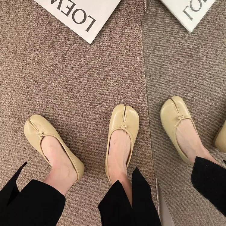 Korean Style Horse-Shoe Split-Toe Women's Shallow Mouth Single Shoes New Slip-On Pig's Trotters Versatile Grandma Flat Loafers