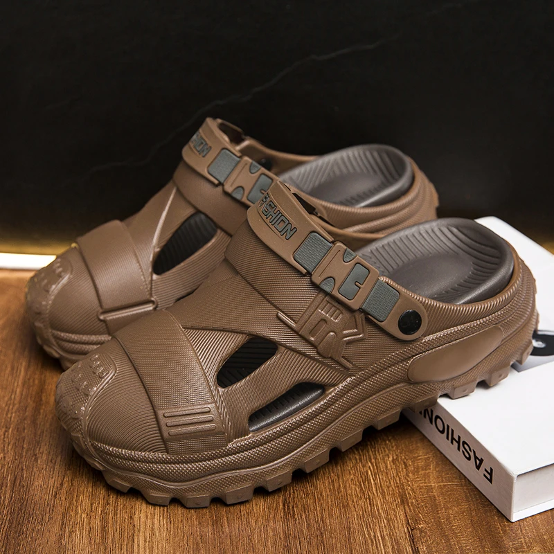 Summer New Men's Beach Clogs Outdoor Sandals Comfortable Slippers EVA Slides For Men Casual Garden Shoes Male Beach Slippers