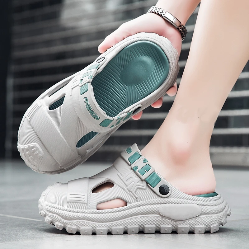 Summer New Men's Beach Clogs Outdoor Sandals Comfortable Slippers EVA Slides For Men Casual Garden Shoes Male Beach Slippers