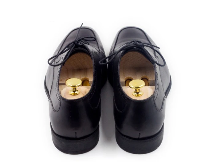 Men's and Women's Shoe Trees Twin Tube Adjustable New Zealand Pine Wood Shoe Tree