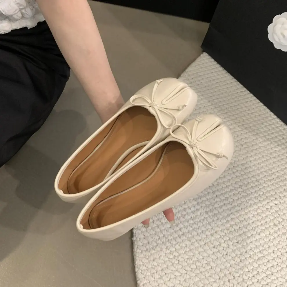 2026 Tabi Ninja Shoes Women Cozy Leather Flats Split Hoof Toe Loafers Femme Mary Jeans Mocasines Ladies Ballerina Shoes