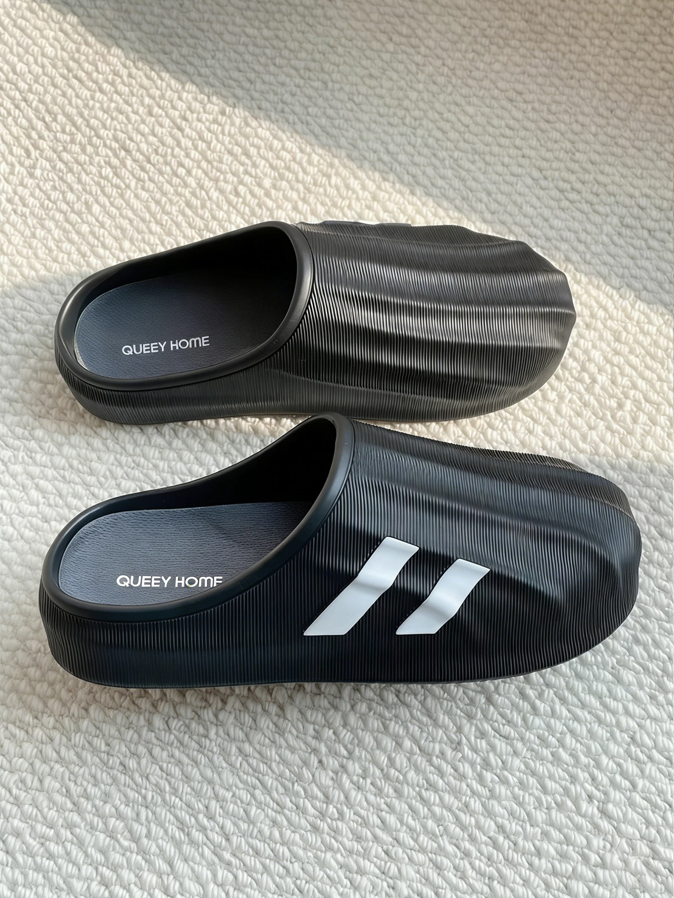 Sandals for Men Summer Men's Closed-Toe Slip-On Clogs Waterproof Soft Thick Sole Indoor Outdoor Dual Use Breathable Casual Shoes
