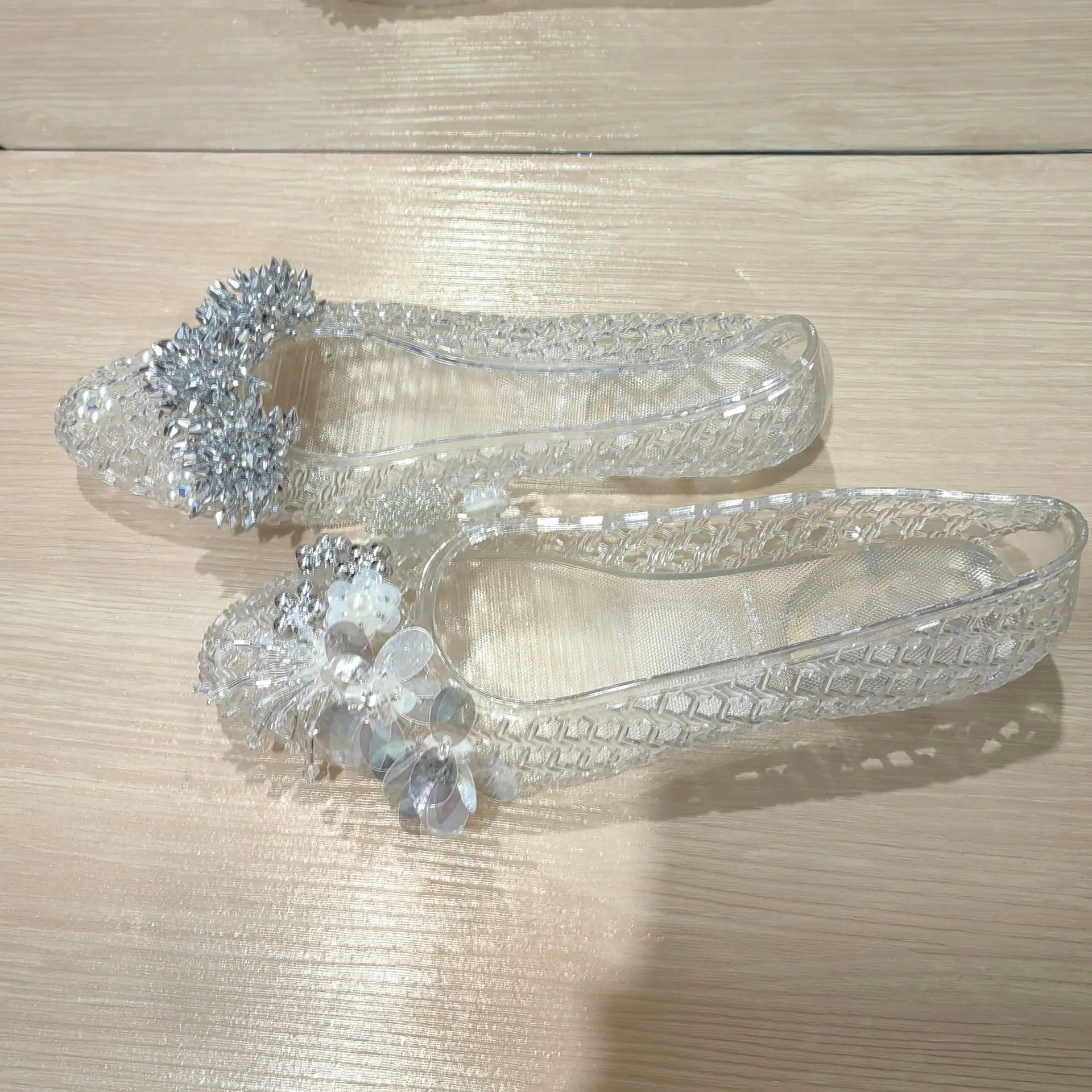 2026 Summer Hot-Selling Crystal Shoes, Pointed Toe, Closed Heel, Handmade Floral Shoes, Mesh Flat Sandals, Slippers, Crystal Shoes for Women