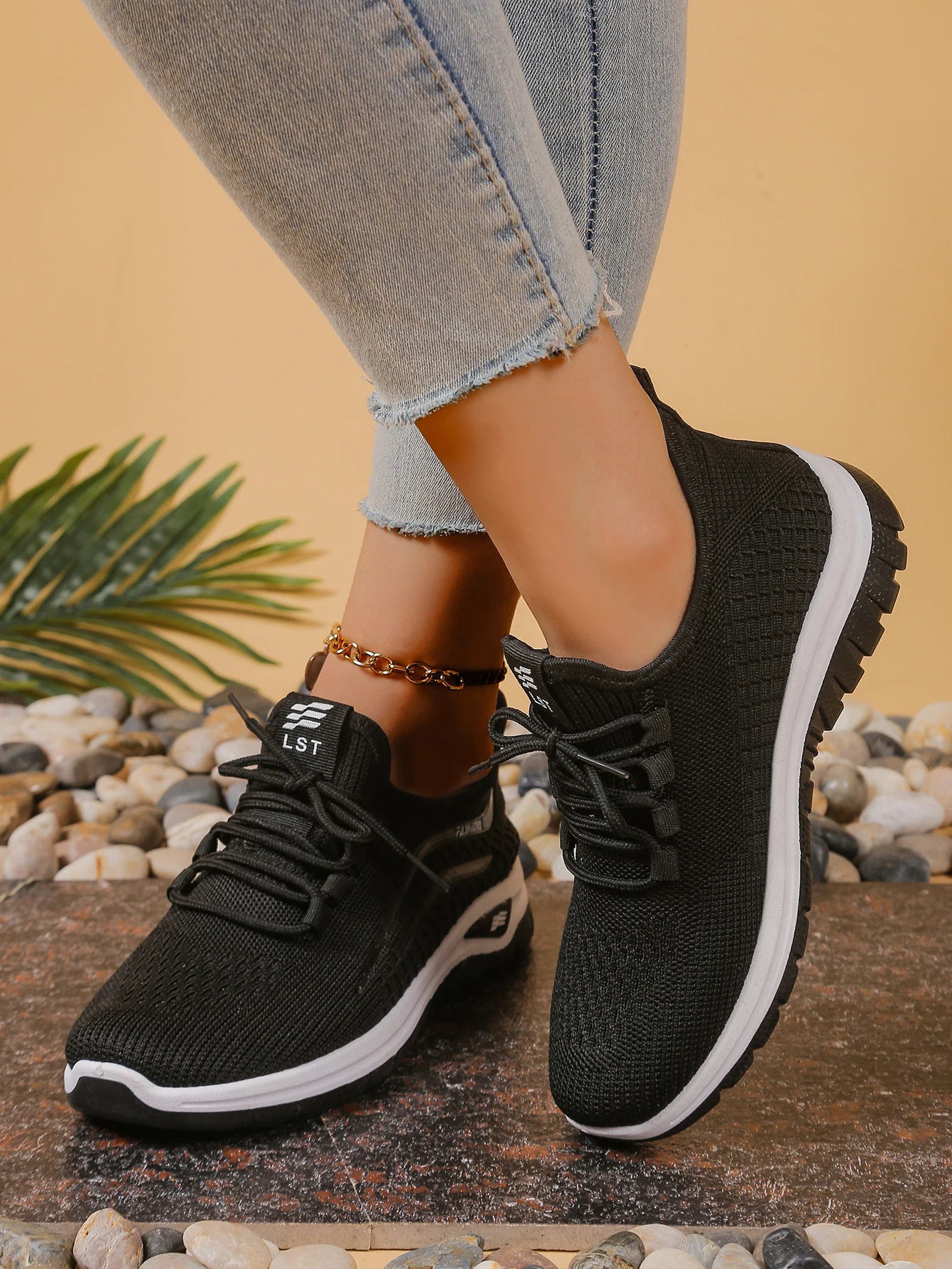 Women's shoes, soft soles, not tired feet,summer sneakers platform shoes, flying weaving, breathable women's sneakers shoes
