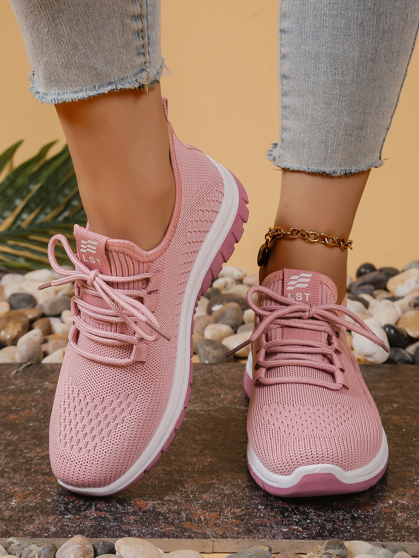 Women's shoes, soft soles, not tired feet,summer sneakers platform shoes, flying weaving, breathable women's sneakers shoes