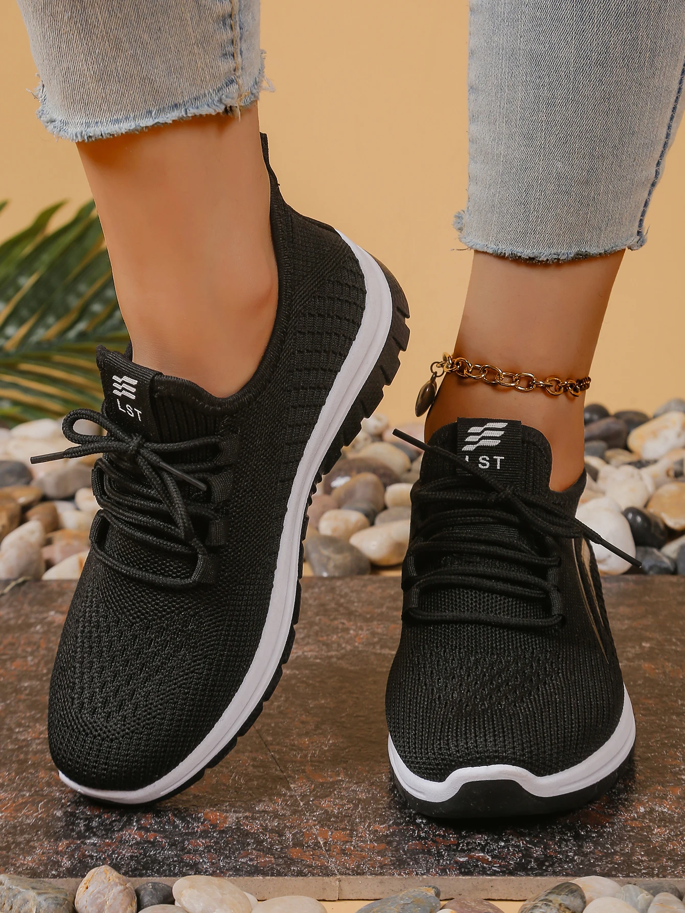 Women's shoes, soft soles, not tired feet,summer sneakers platform shoes, flying weaving, breathable women's sneakers shoes