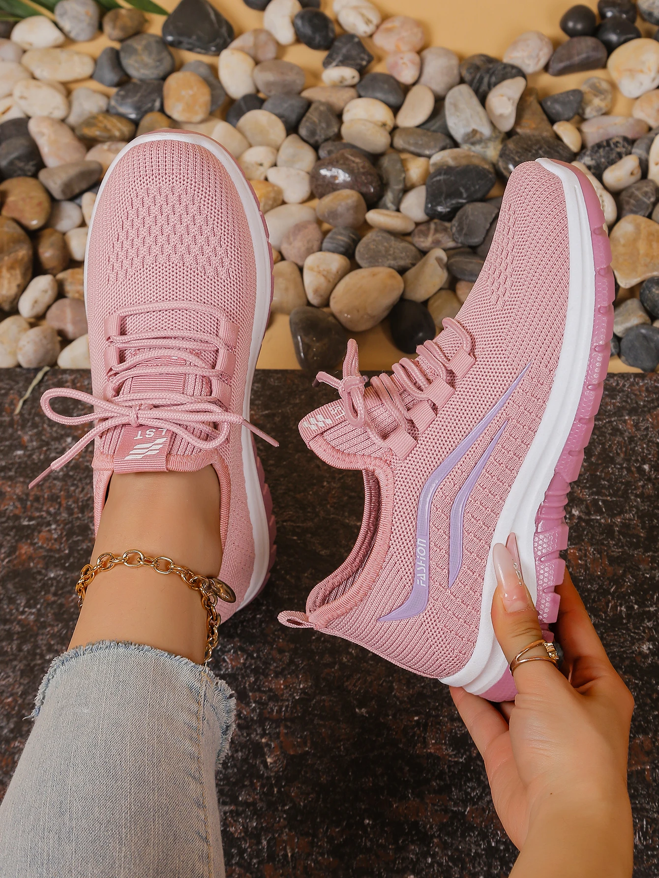 Women's shoes, soft soles, not tired feet,summer sneakers platform shoes, flying weaving, breathable women's sneakers shoes