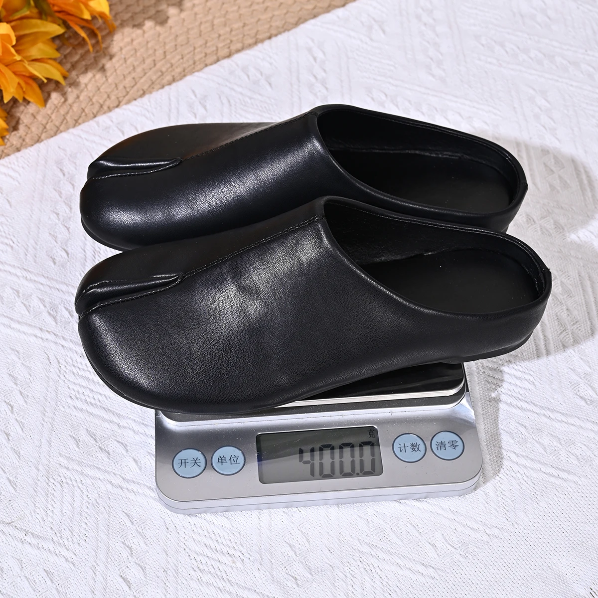 New Fashion Tabi Ninja Flats Leather Split Toe Flat Slippers Woman Cozy Loafers Female Summer Low Heels Ladies Muller Shoes
