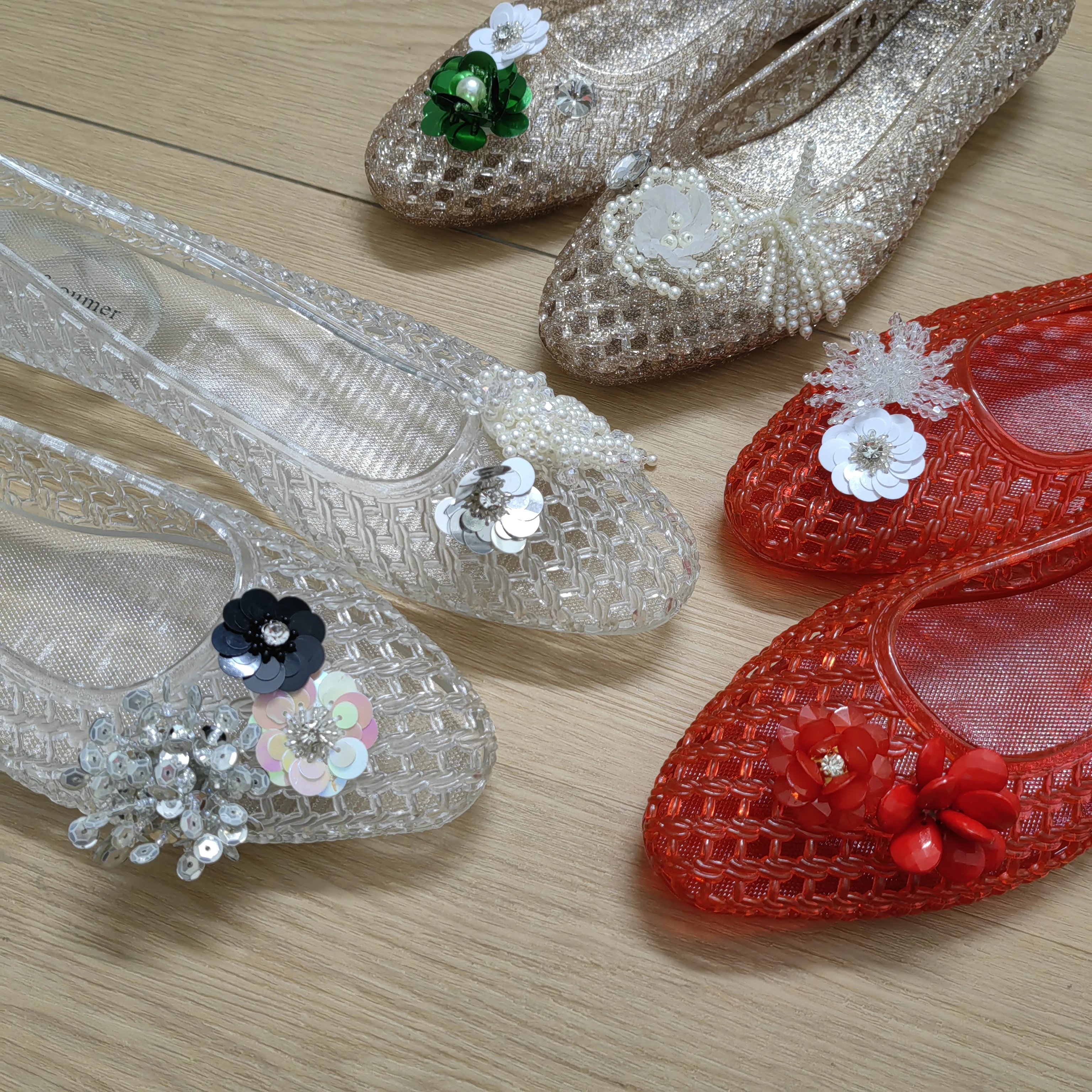 Fashionable Crystal Slippers for Women, Mesh Flat Sandals with a High-End Feel, Korean Crystal Jelly Shoes, Pointed Toe Shallow Single Shoes for Women