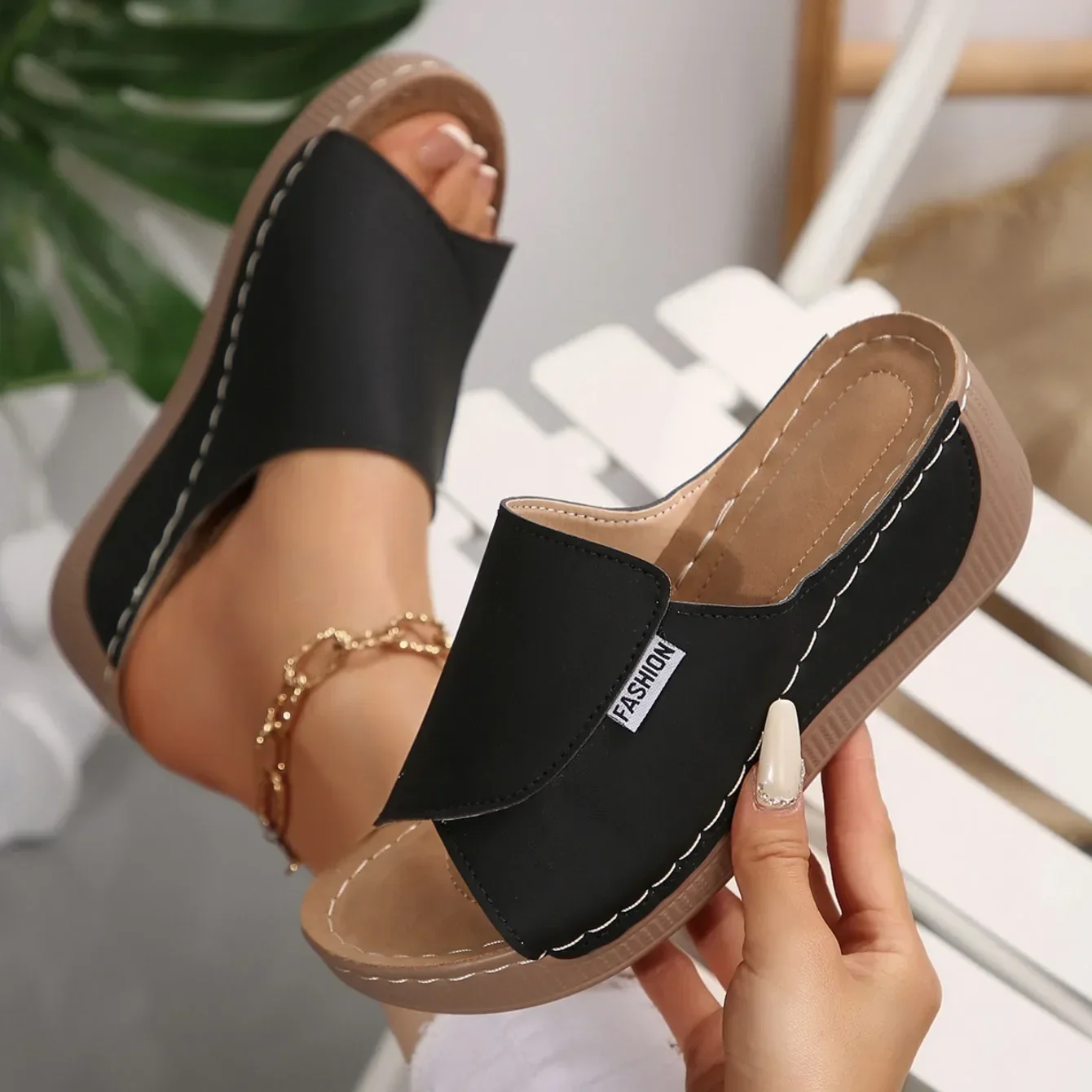 2026 Women Wedge Slippers New Fashion Summer Slippers Open Toe Breathable Sandals Comfortable Buckle Woman Shoes Slides Women