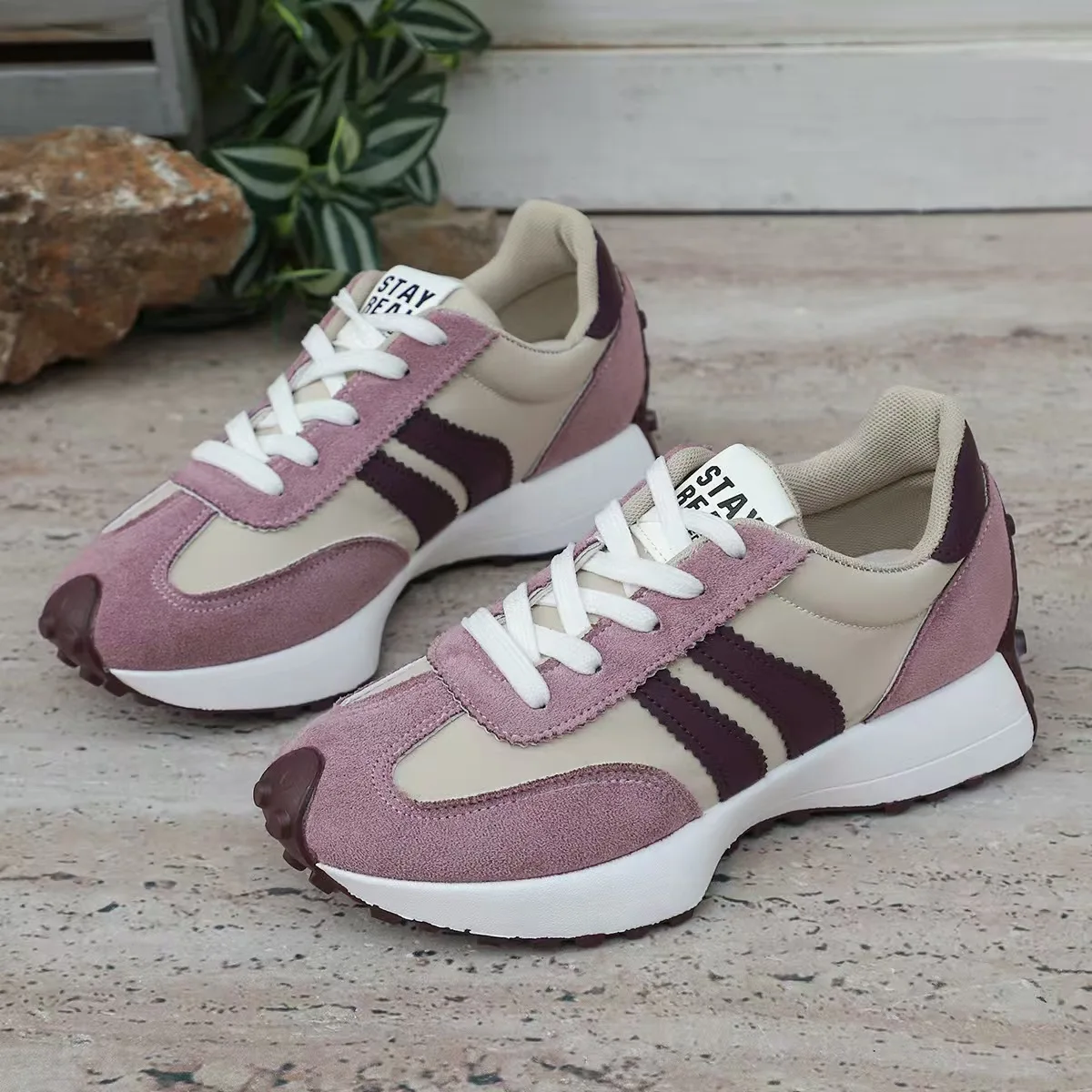 2026 Spring Retro Platform Women's Sneakers Summer Casual Patchwork Leather Sneakers Women's Outdoor Casual Comfort Shoes