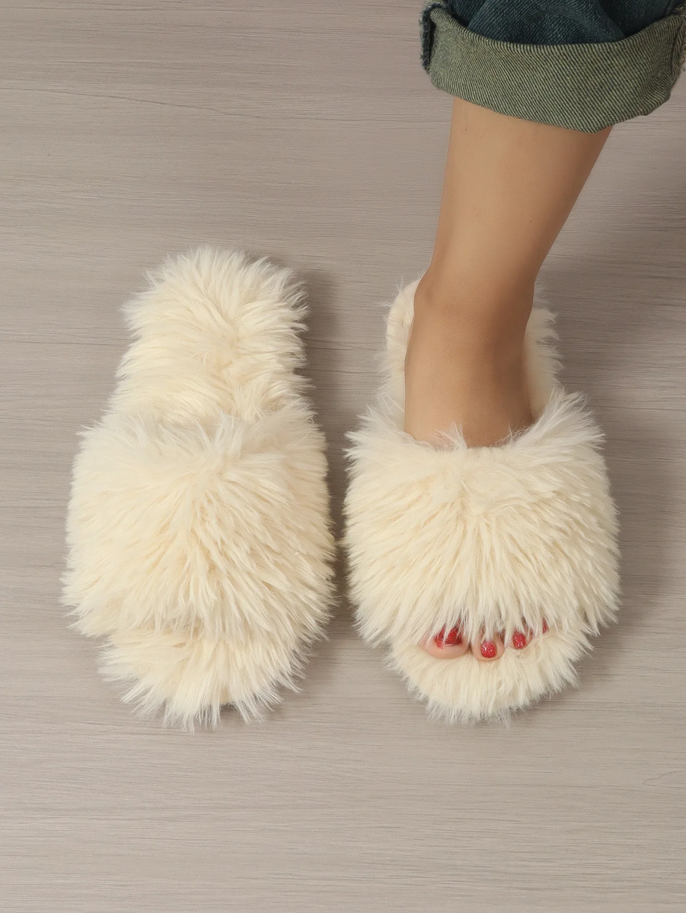 Women's Indoor Slippers 2025 Autumn and Winter New Faux Fur Home Lazy Shoes Soft Sole Girls Fashion Warm Fluffy Slides