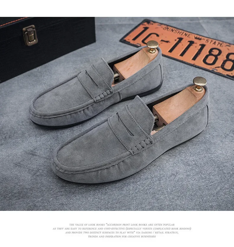 Men's Casual Shoes 2026 Moccasins Men Loafers Leisure Non-Slip Flats Lightweight Soft Slip on Driving Shoe Sapatenis Masculino