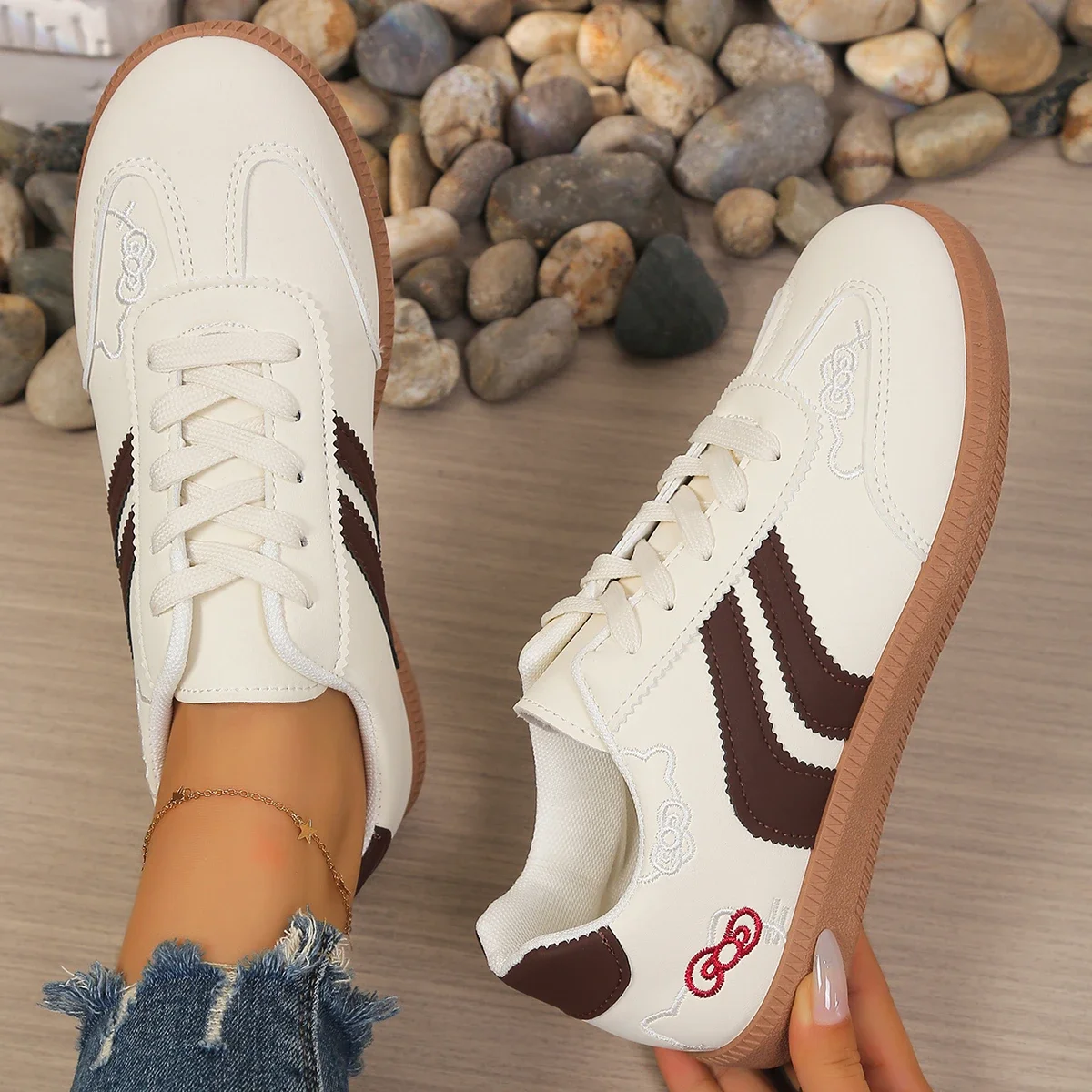 Embroidery Korean Style 2026 New Women's Training Shoes, Versatile Casual Sports Ultra-Light Flat White Sneakers