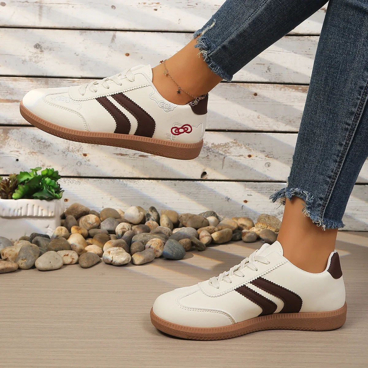 Embroidery Korean Style 2026 New Women's Training Shoes, Versatile Casual Sports Ultra-Light Flat White Sneakers