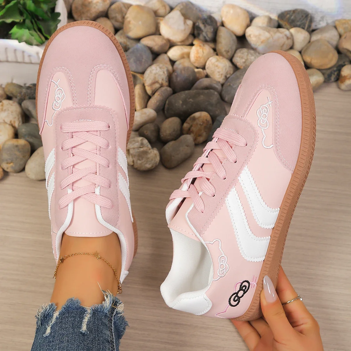 Embroidery Korean Style 2026 New Women's Training Shoes, Versatile Casual Sports Ultra-Light Flat White Sneakers