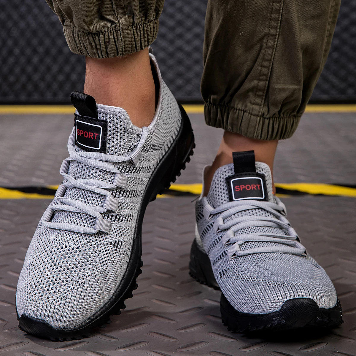 Summer Men Sneakers Lightweight Breathable Outdoor Casual Running Shoes Fashionable Tennis Training Shoe Men's Shoes