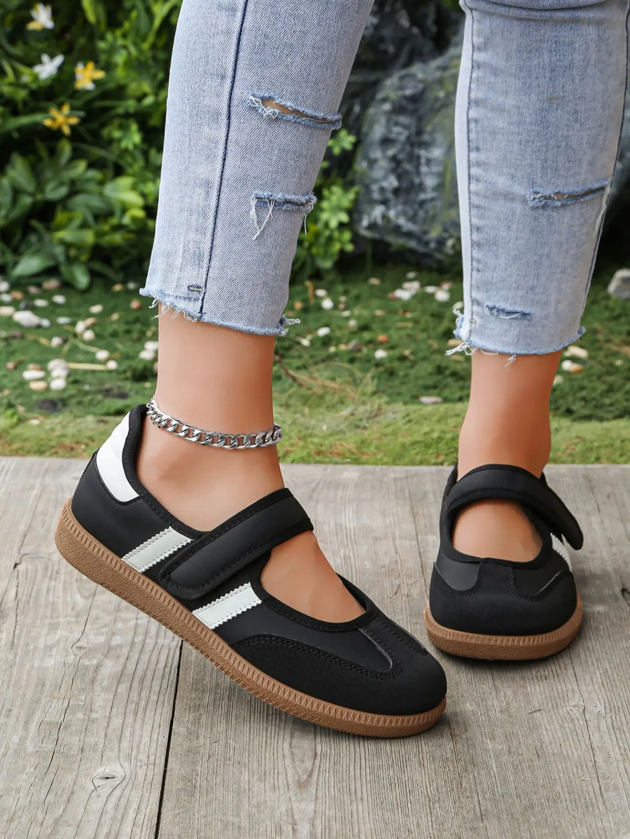 Women Large Size Casual Sneakers New Slip on Walking Shoes Spring Autumn Soft Bottom Board Shoes for Women Zapatos De Mujer
