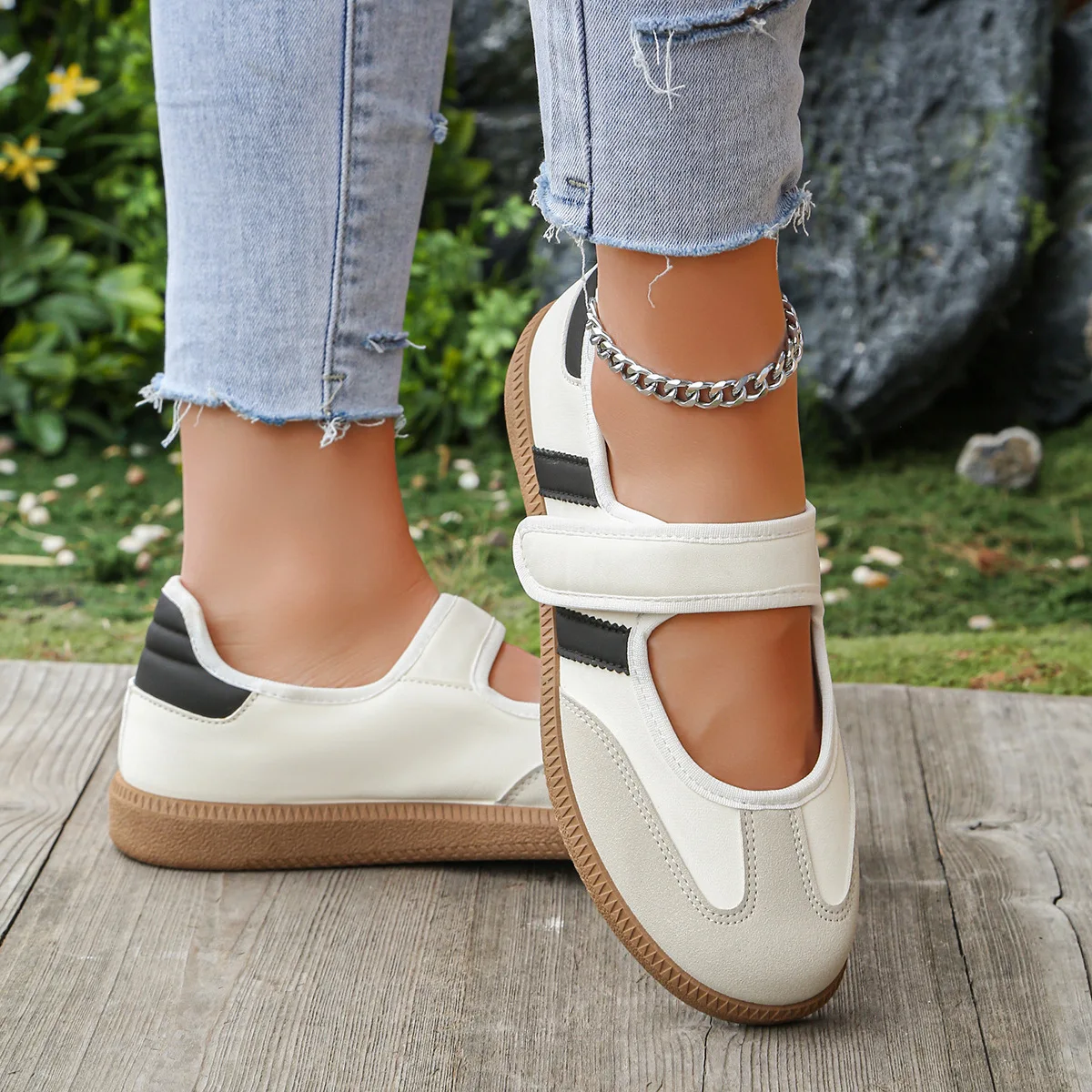 Women Large Size Casual Sneakers New Slip on Walking Shoes Spring Autumn Soft Bottom Board Shoes for Women Zapatos De Mujer
