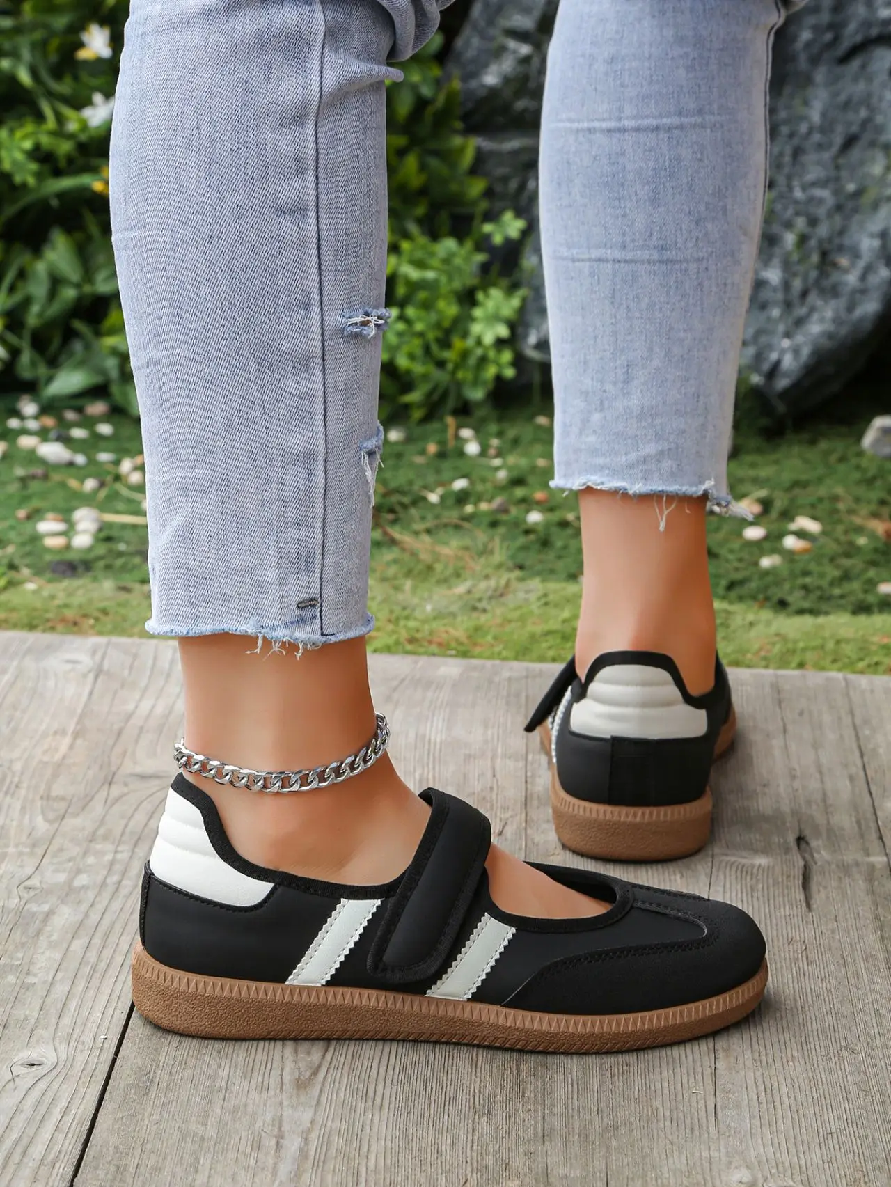 Women Large Size Casual Sneakers New Slip on Walking Shoes Spring Autumn Soft Bottom Board Shoes for Women Zapatos De Mujer