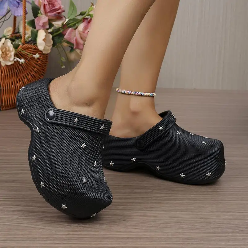 Y2K Metal Star Chunky Platform Clogs Sandals Women Summer 2026 Soft Thick Bottom Garden Shoes Woman's Lightweight Beach Slippers