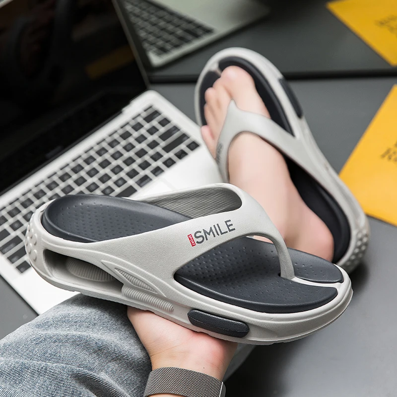Summer Men's Flip Flops Outdoor Indoor Slippers Soft Comfortable Shoes Fashion Men Beach Sandals Non-slip Home Male Slippers
