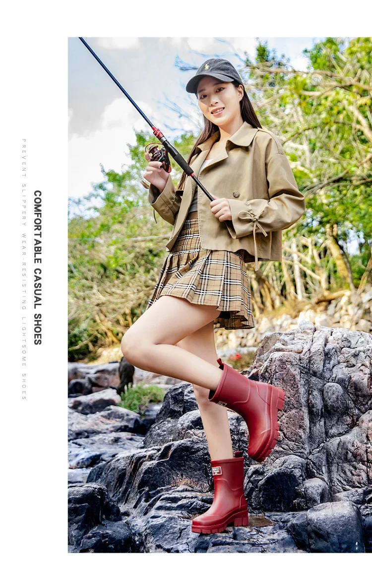 2026Fashionable Korean Women's Mid-Calf Rain Boots Thick Bottom Wear-Resistant Anti-Slip Waterproof Car Wash Shoes Water-Proof