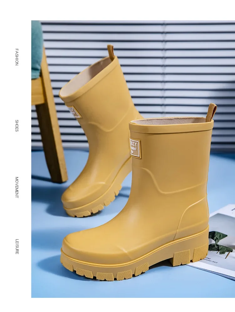 2026Fashionable Korean Women's Mid-Calf Rain Boots Thick Bottom Wear-Resistant Anti-Slip Waterproof Car Wash Shoes Water-Proof