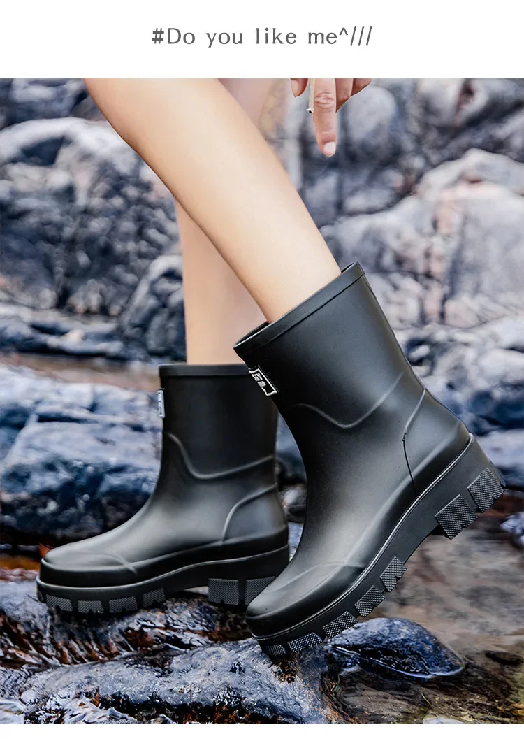 2026Fashionable Korean Women's Mid-Calf Rain Boots Thick Bottom Wear-Resistant Anti-Slip Waterproof Car Wash Shoes Water-Proof