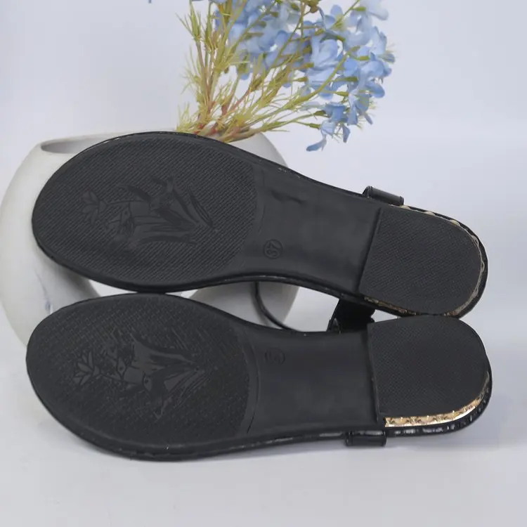 Clip Toe Gold Silver Gladiator Sandals Women 2026 Summer Ankle Straps Flat Sandals Woman Plus Size 43 Roman Beach Shoes Footwear
