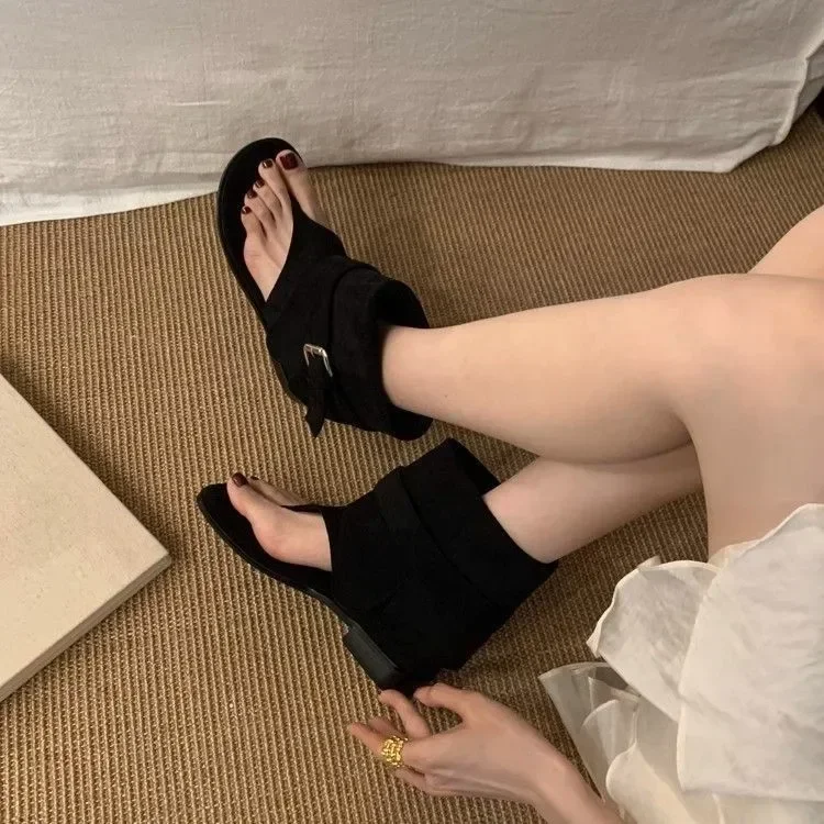 Clip Toe Flats Sandals Summer Fashion Trend Trouser 2026 Boots Casual Dress Street Style Shoes