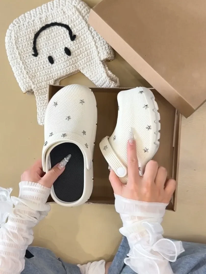 Summer New Casual Style Star Thick Bottom Baotou Slippers for Women Wearing Lazy Outerwear, One Step Stepping Cool Slippers