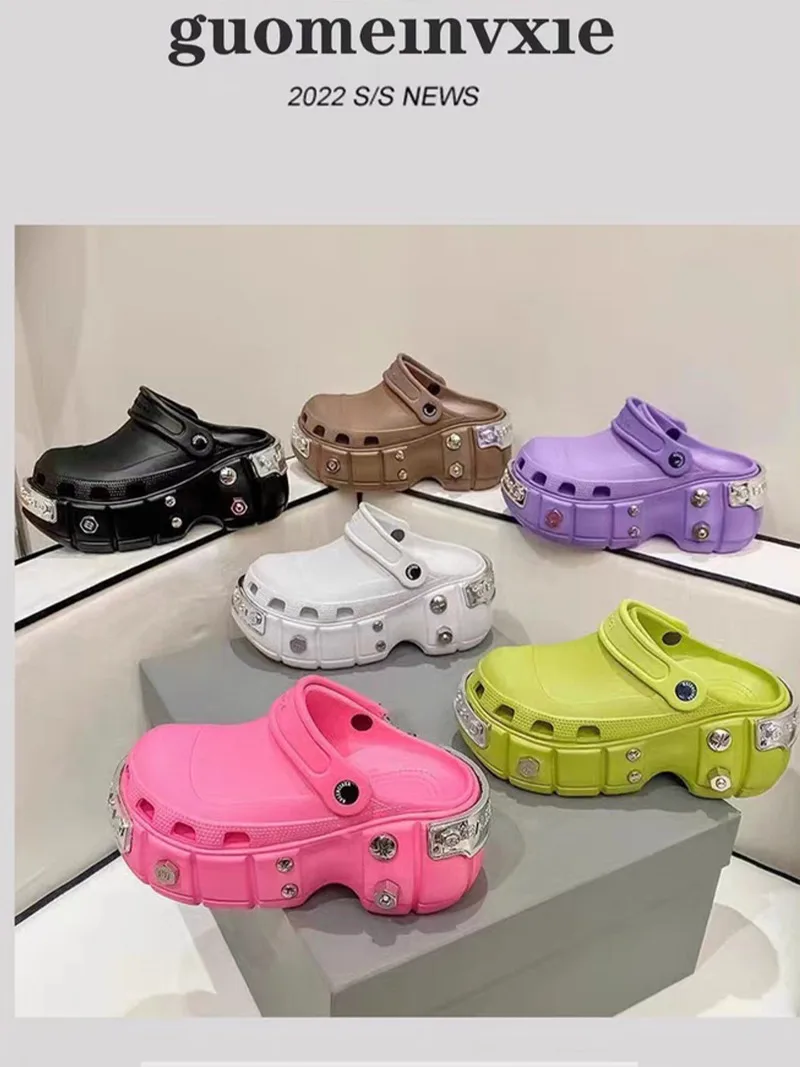 Women's Sandals Fashion Platform Slippers Punk Style Rivet Women's Shoes Increase Height Thick Soled EVA Anti-slip Slipper Paris