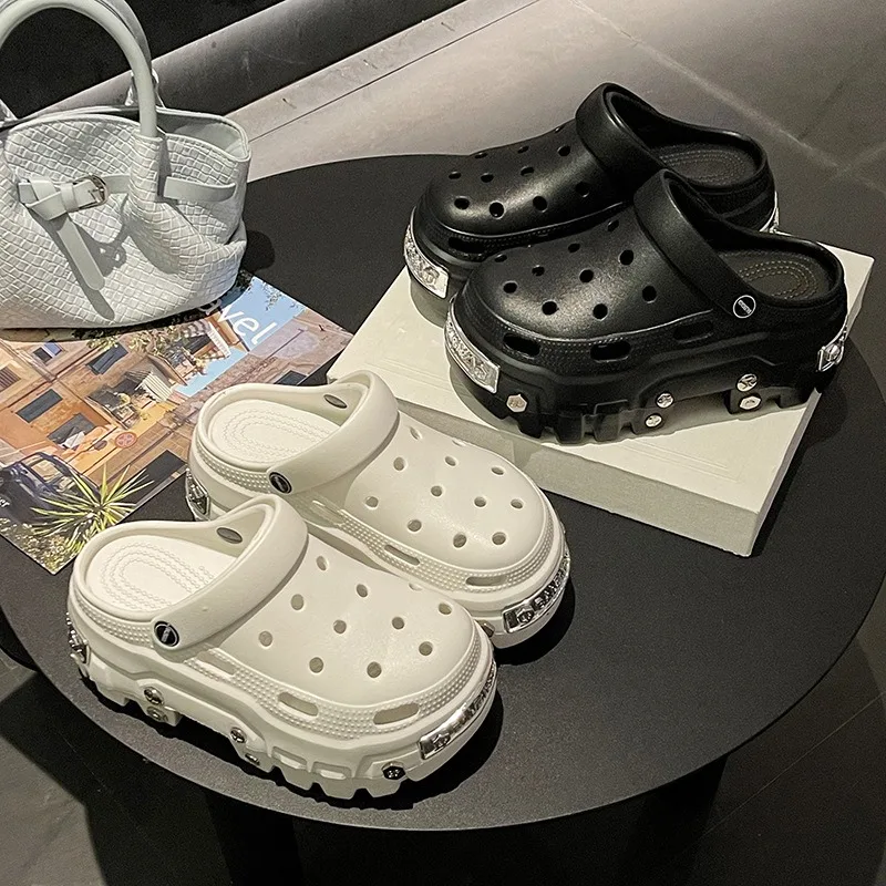 Women's Sandals Fashion Platform Slippers Punk Style Rivet Women's Shoes Increase Height Thick Soled EVA Anti-slip Slipper Paris